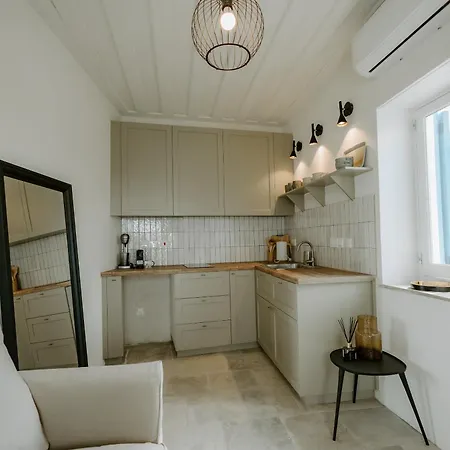 Smaragda'S Guest Rooms Limassol Exterior photo
