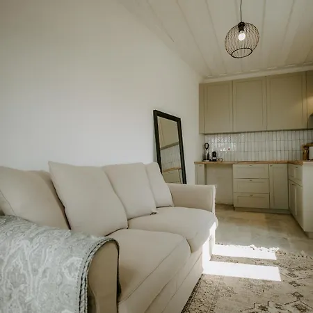 Smaragda'S Guest Rooms Limassol Exterior photo