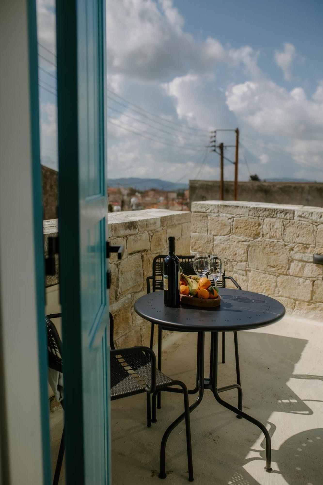 Smaragda's Guest Apartment *