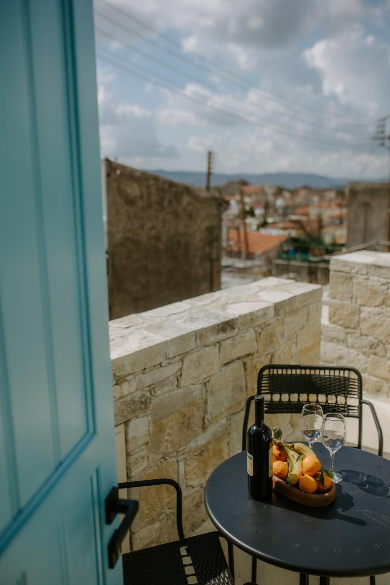 Smaragda's Guest Apartment Limassol