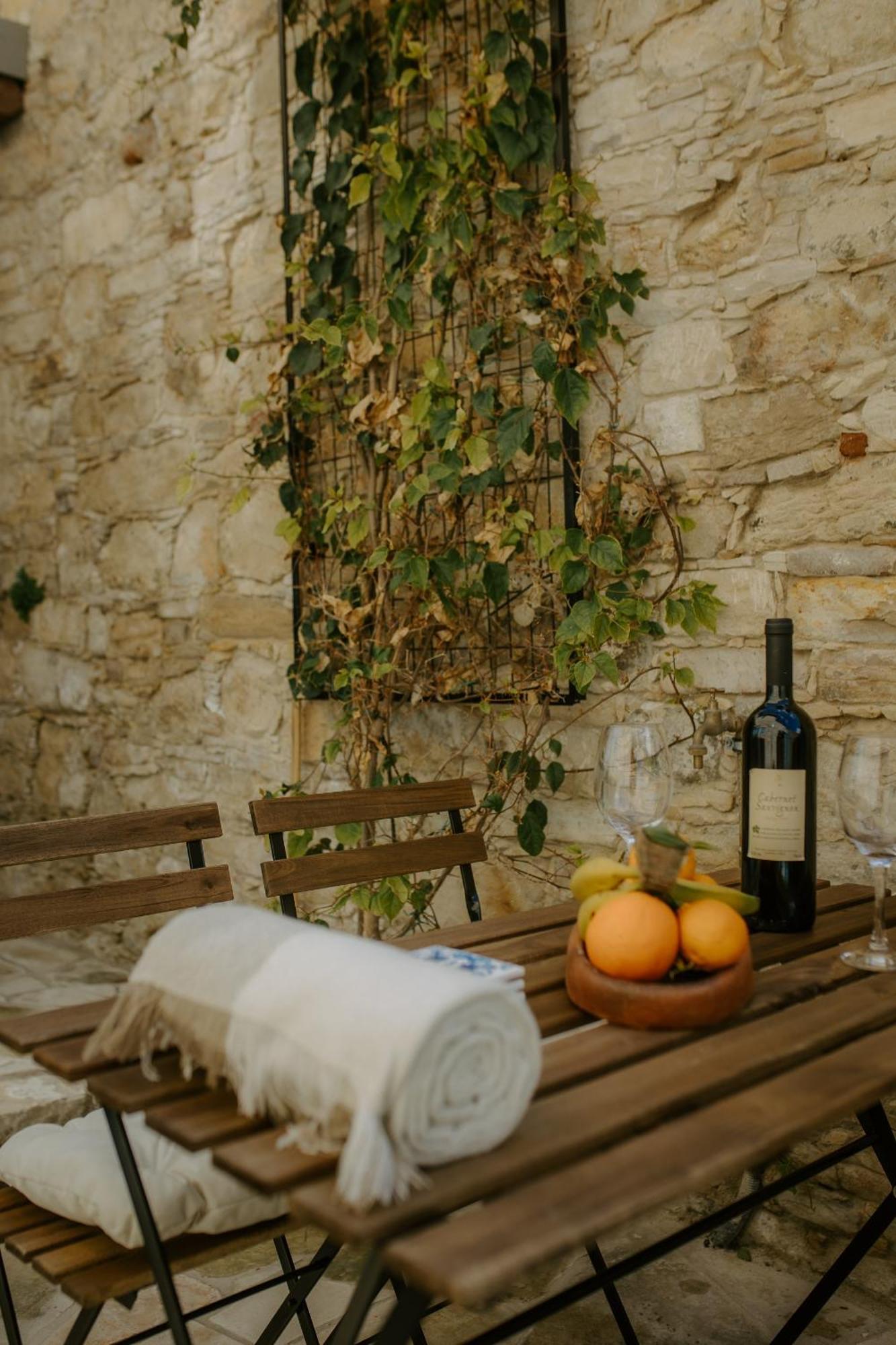 Smaragda's Guest Apartment *